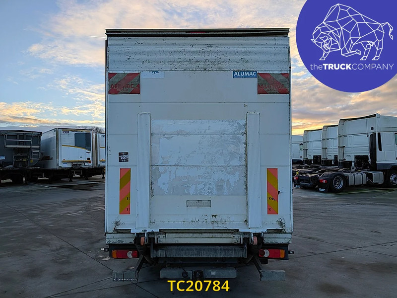 Renault D 180 - Box truck: picture 4 Renault D 180 - Box truck: picture 4