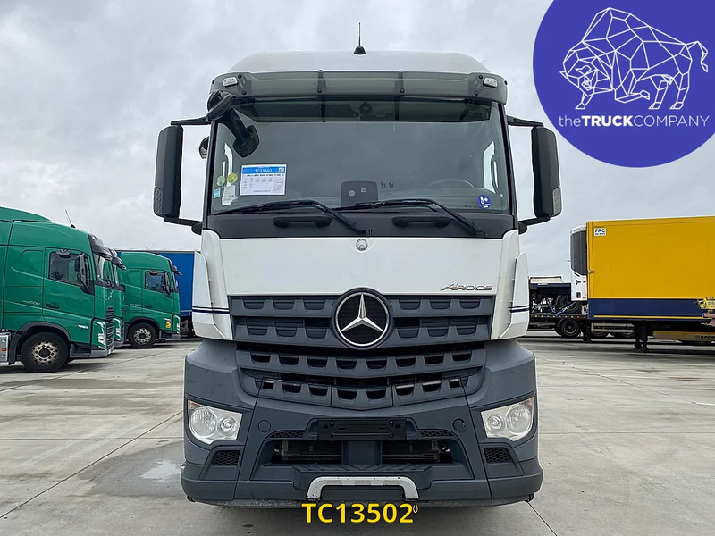 Tractor truck Mercedes-Benz Arocs 1943: picture 10