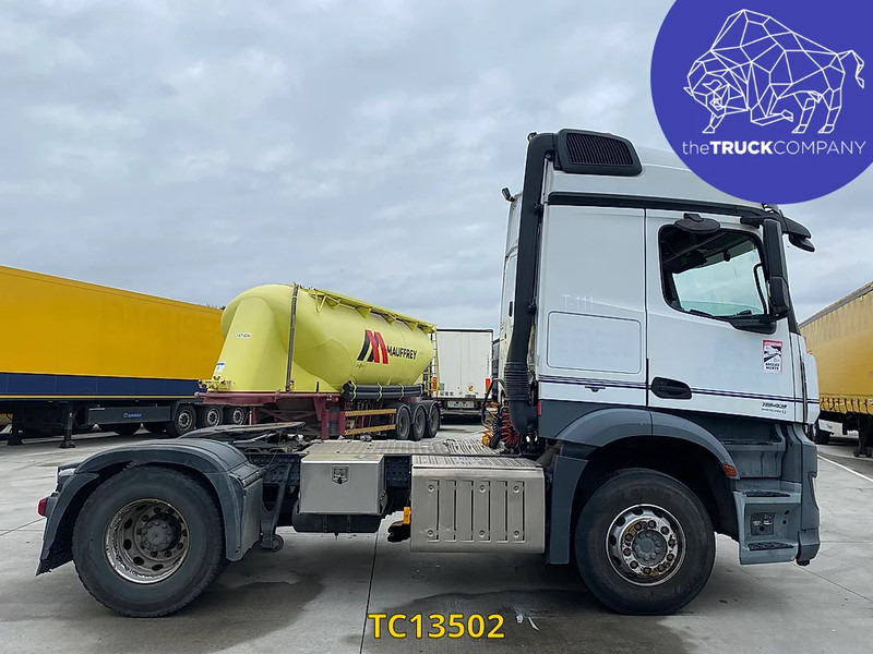 Tractor truck Mercedes-Benz Arocs 1943: picture 8