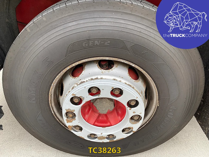 Refrigerator truck Volvo FM 330: picture 15