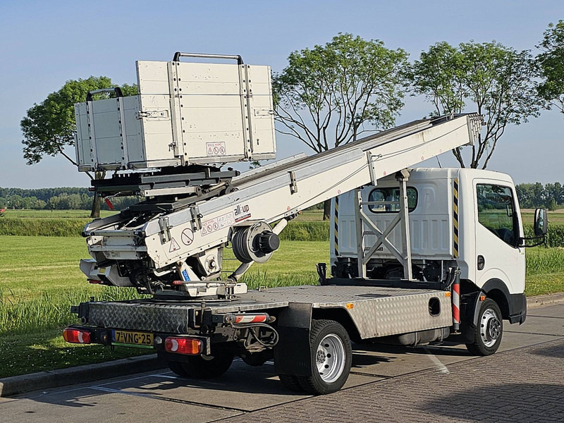 Nissan Cabstar 2.5 27M-Paus-Verhuislift - Commercial truck: picture 3 Nissan Cabstar 2.5 27M-Paus-Verhuislift - Commercial truck: picture 3