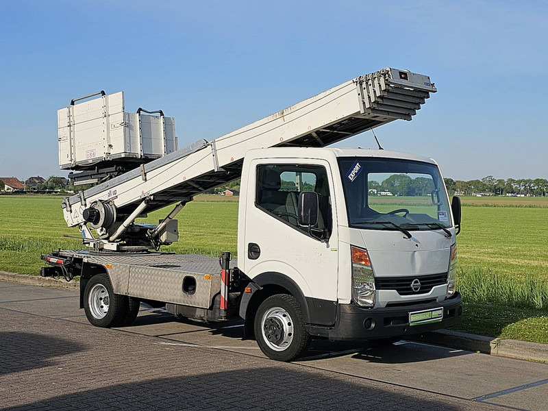 Nissan Cabstar 2.5 27M-Paus-Verhuislift - Commercial truck: picture 5 Nissan Cabstar 2.5 27M-Paus-Verhuislift - Commercial truck: picture 5