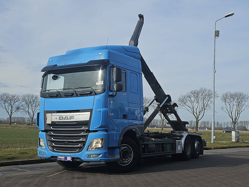 DAF XF 460 6X2 INTARDER - Hook lift truck: picture 1 DAF XF 460 6X2 INTARDER - Hook lift truck: picture 1