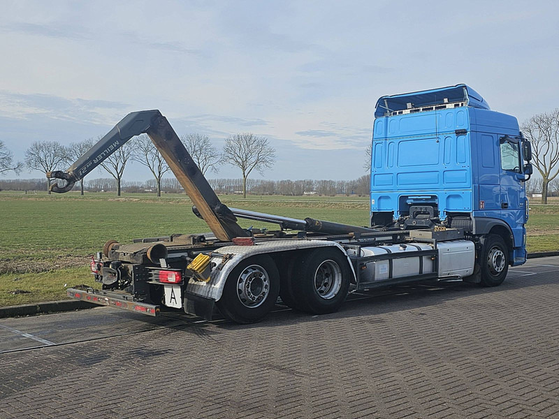 DAF XF 460 6X2 INTARDER - Hook lift truck: picture 3 DAF XF 460 6X2 INTARDER - Hook lift truck: picture 3