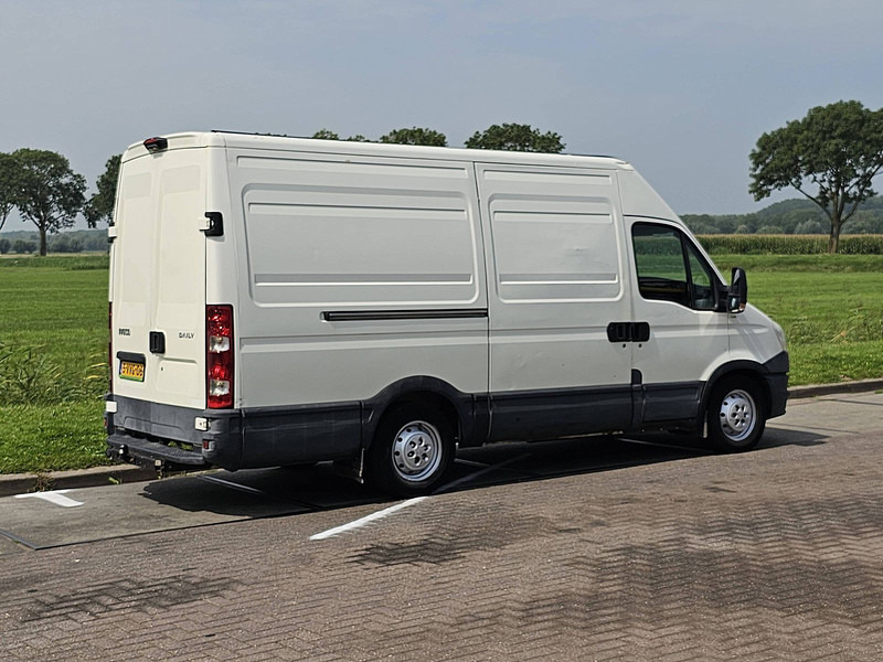 Iveco Daily 35S21 L2H2 Airco 3.0L 204p - Panel van: picture 3 Iveco Daily 35S21 L2H2 Airco 3.0L 204p - Panel van: picture 3