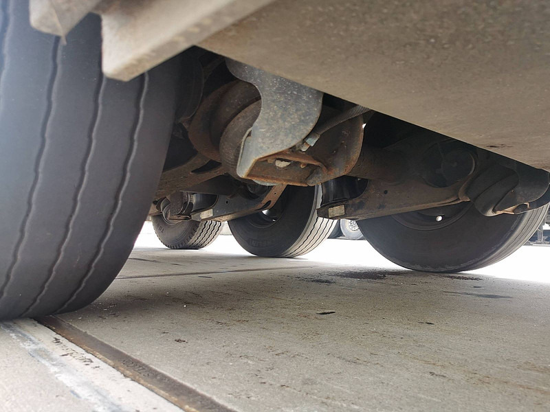 Refrigerator semi-trailer Krone SD R: picture 10 Refrigerator semi-trailer Krone SD R: picture 10