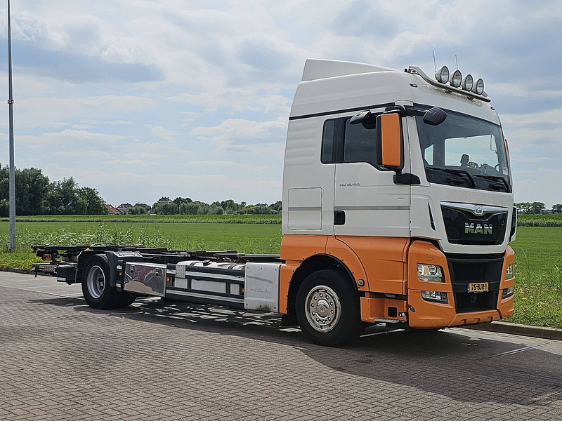 MAN 18.400 TGX XLX 4X2 2T LIFT INT. - Container transporter/ Swap body truck: picture 5 MAN 18.400 TGX XLX 4X2 2T LIFT INT. - Container transporter/ Swap body truck: picture 5