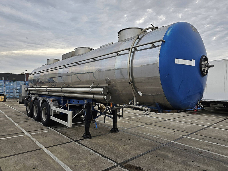 Magyar SR 34 EB FOODSTUFF ISOLATED - Tanker semi-trailer: picture 3 Magyar SR 34 EB FOODSTUFF ISOLATED - Tanker semi-trailer: picture 3