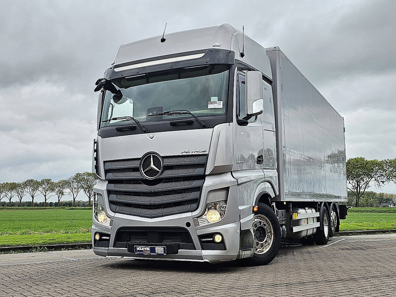 Mercedes-Benz ACTROS 2645 6X2*4 RET. 3T LIFT - Box truck: picture 1 Mercedes-Benz ACTROS 2645 6X2*4 RET. 3T LIFT - Box truck: picture 1
