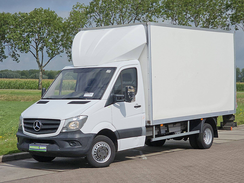 Mercedes-Benz Sprinter 514 Bakwagen Laadklep! - Closed box van: picture 2 Mercedes-Benz Sprinter 514 Bakwagen Laadklep! - Closed box van: picture 2