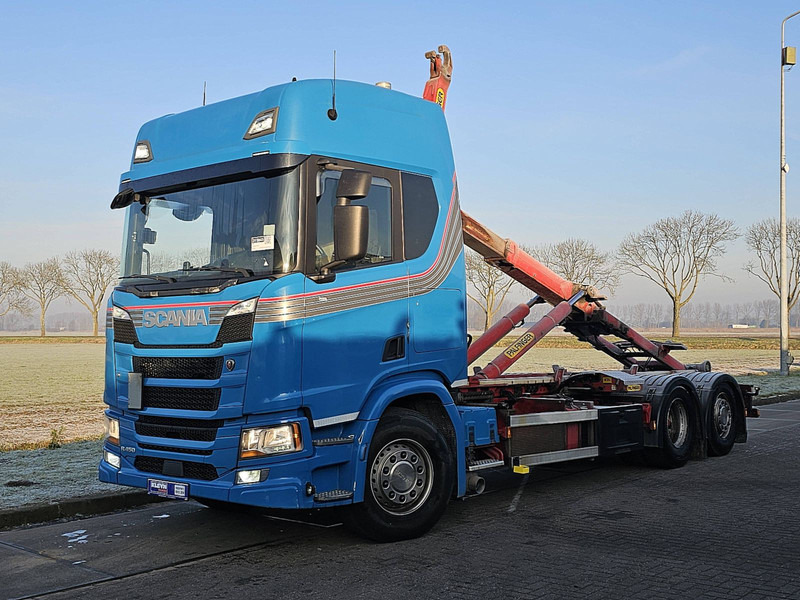 Scania R450 6x2*4 - Hook lift truck: picture 2 Scania R450 6x2*4 - Hook lift truck: picture 2