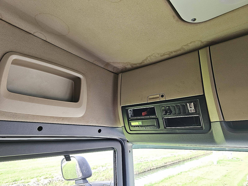 Dropside/ Flatbed truck, Crane truck Scania R490: picture 11 Dropside/ Flatbed truck, Crane truck Scania R490: picture 11