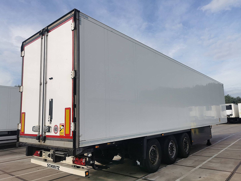Schmitz Cargobull SKO24 - Refrigerator semi-trailer: picture 2 Schmitz Cargobull SKO24 - Refrigerator semi-trailer: picture 2