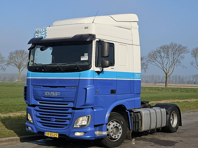 DAF XF 440 SPACECAB NL-TRUCK - Tractor truck: picture 2 DAF XF 440 SPACECAB NL-TRUCK - Tractor truck: picture 2