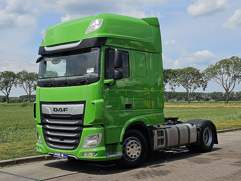 DAF XF 530 SSC INTARDER LED - Tractor truck: picture 2 DAF XF 530 SSC INTARDER LED - Tractor truck: picture 2