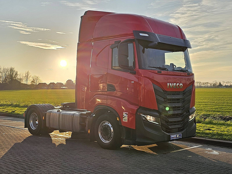 Iveco S-WAY AS440S48 INTARDER DIESEL - Tractor truck: picture 5 Iveco S-WAY AS440S48 INTARDER DIESEL - Tractor truck: picture 5
