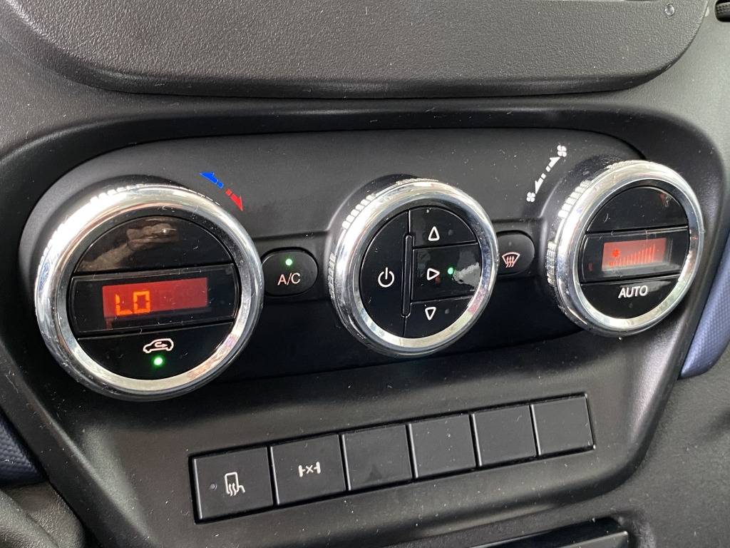 Iveco Daily 65C21 3,6m P+P+LBW Klima Automat. Webasto - Curtain side van: picture 3 Iveco Daily 65C21 3,6m P+P+LBW Klima Automat. Webasto - Curtain side van: picture 3