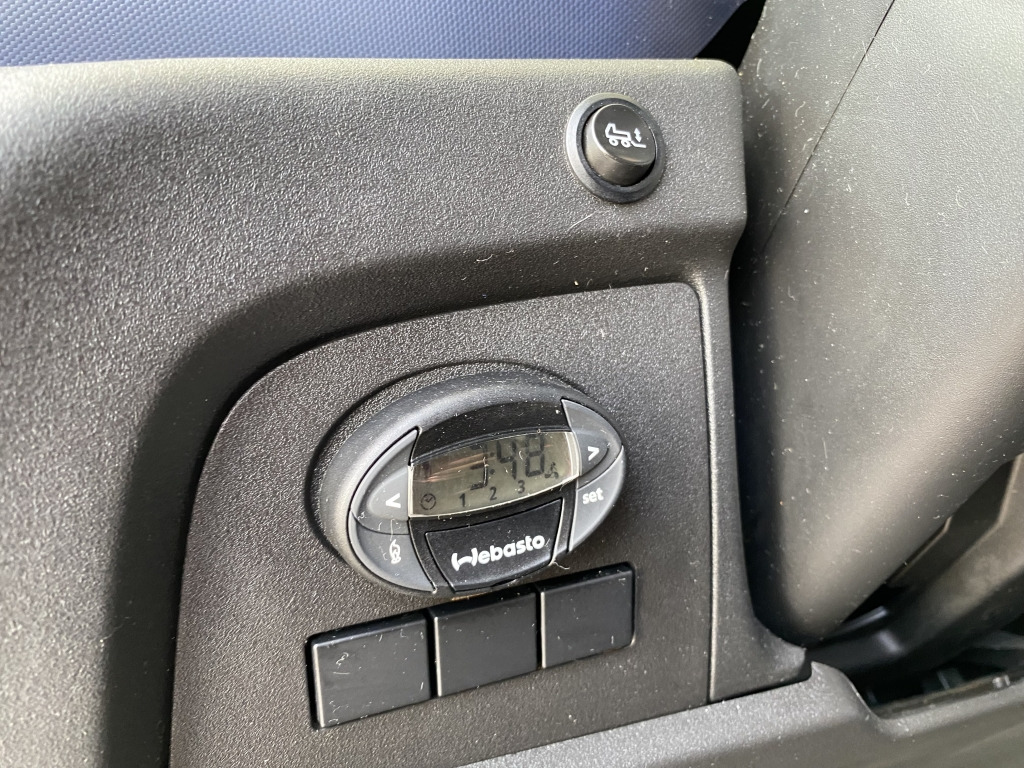 Iveco Daily 65C21 3,6m P+P+LBW Klima Automat. Webasto - Curtain side van: picture 4 Iveco Daily 65C21 3,6m P+P+LBW Klima Automat. Webasto - Curtain side van: picture 4