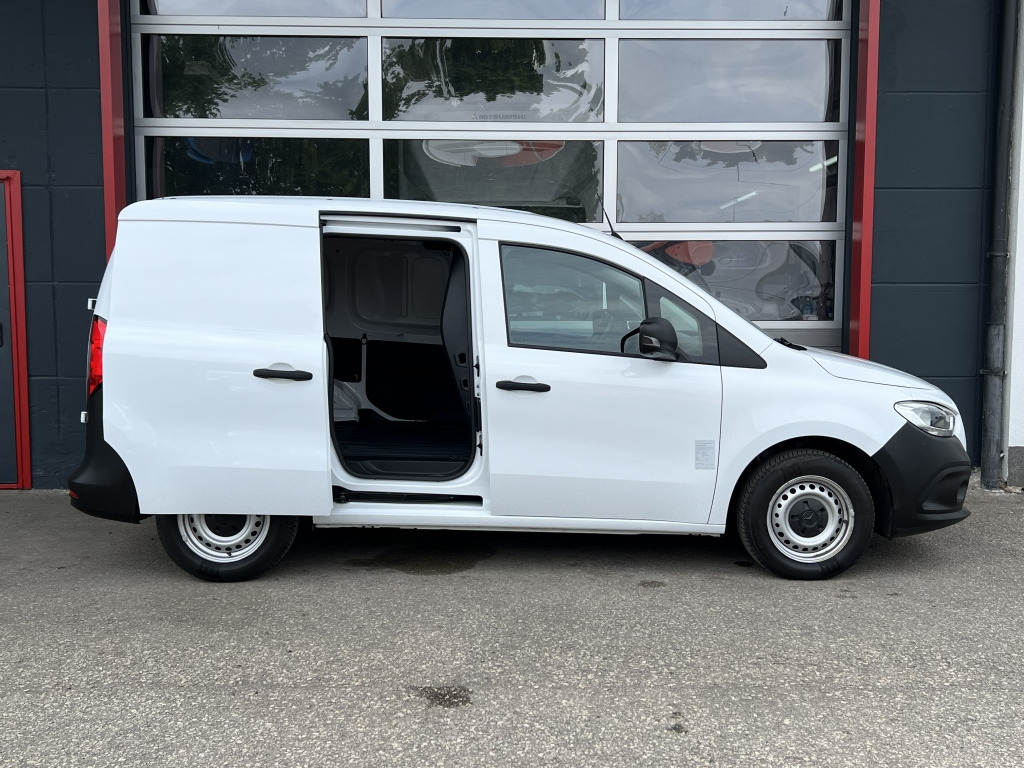 Mercedes-Benz Citan 110 CDI Standard Klima Scheckheftgepflegt - Small van: picture 3 Mercedes-Benz Citan 110 CDI Standard Klima Scheckheftgepflegt - Small van: picture 3