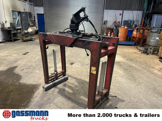 332-V-1100 Palettenzange - Attachment for Construction machinery: picture 2 332-V-1100 Palettenzange - Attachment for Construction machinery: picture 2