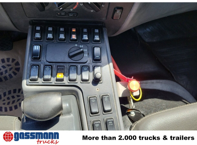 Unimog U 20 4x4, Zapfwelle, Kran Hiab 022D-3 HiDuo, - Commercial truck: picture 5 Unimog U 20 4x4, Zapfwelle, Kran Hiab 022D-3 HiDuo, - Commercial truck: picture 5