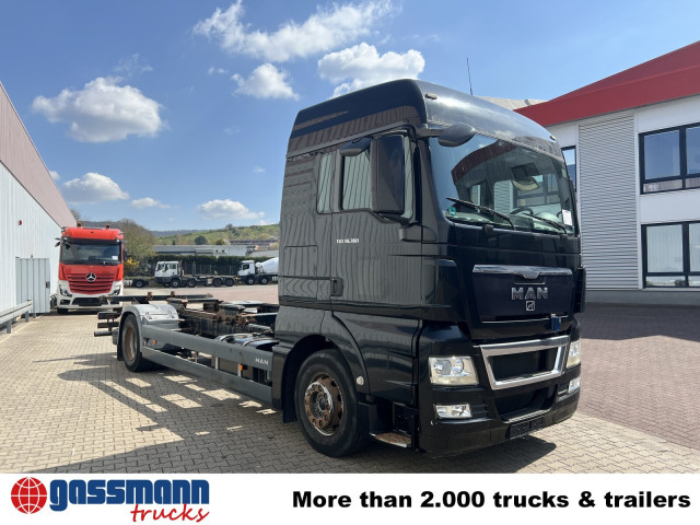 Container transporter/ Swap body truck MAN TGA 18.360 4x2 LL, Fahrschulausstattung: picture 8