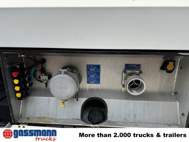 MAN TGA 26.390 6X2-4 BL, Lenk-/Liftachse, Willig - Tanker truck: picture 3 MAN TGA 26.390 6X2-4 BL, Lenk-/Liftachse, Willig - Tanker truck: picture 3