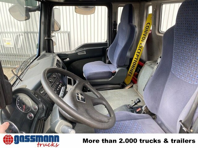 MAN TGA 35.480 8x4-4 BL, Lift-/Lenkachse - Cab chassis truck: picture 4 MAN TGA 35.480 8x4-4 BL, Lift-/Lenkachse - Cab chassis truck: picture 4