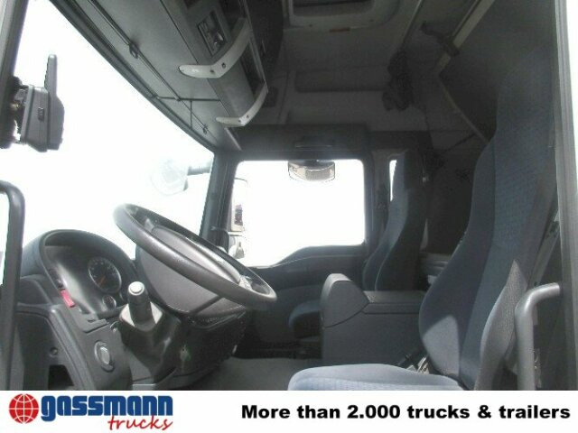 MAN TGL 12.240BL 4x2, mit Kran Hiab 088 mit Funk - Curtain side truck, Crane truck: picture 3 MAN TGL 12.240BL 4x2, mit Kran Hiab 088 mit Funk - Curtain side truck, Crane truck: picture 3