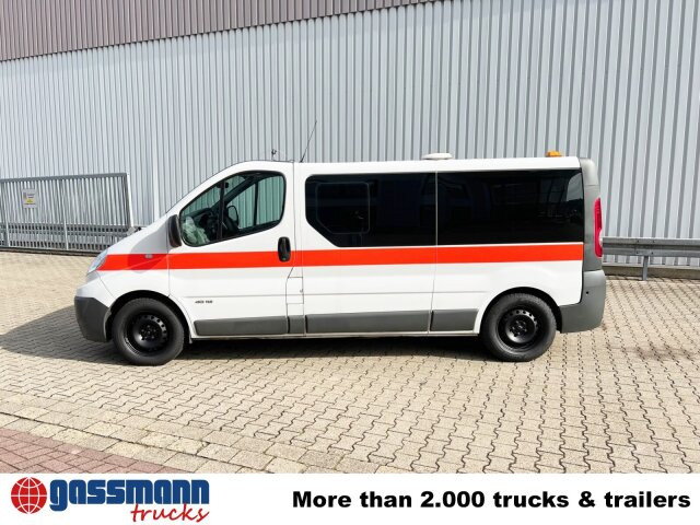 Renault Trafik 2.0 dCi115 4x2, Krankentransporter - Ambulance: picture 4 Renault Trafik 2.0 dCi115 4x2, Krankentransporter - Ambulance: picture 4