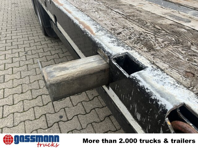 Schwarzmüller T4 G-Serie, Schwenkzugöse, Verbr. auf 3m, - Low loader trailer: picture 4 Schwarzmüller T4 G-Serie, Schwenkzugöse, Verbr. auf 3m, - Low loader trailer: picture 4