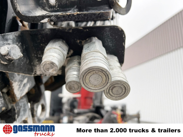 Tractor truck MAN TGX 26.480 6x4 BLS mit Kran Hiab 288E-6 Hipro,: picture 7