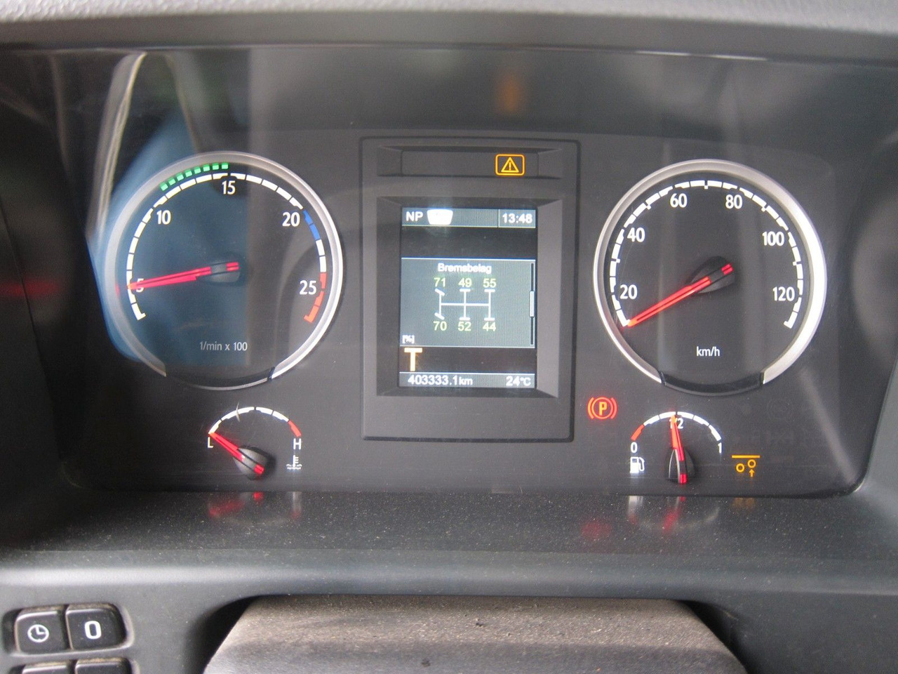 Tipper Scania P400 LB 6x2/4 Gergen TAK Retarder Remote/Funk: picture 15 Tipper Scania P400 LB 6x2/4 Gergen TAK Retarder Remote/Funk: picture 15