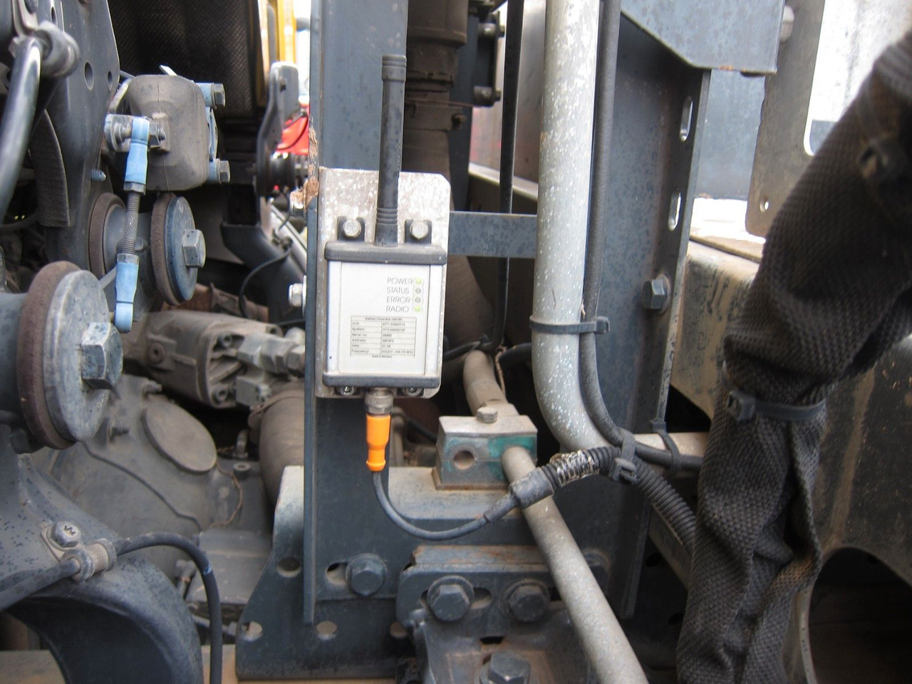 Tipper Scania P400 LB 6x2/4 Gergen TAK Retarder Remote/Funk: picture 9 Tipper Scania P400 LB 6x2/4 Gergen TAK Retarder Remote/Funk: picture 9