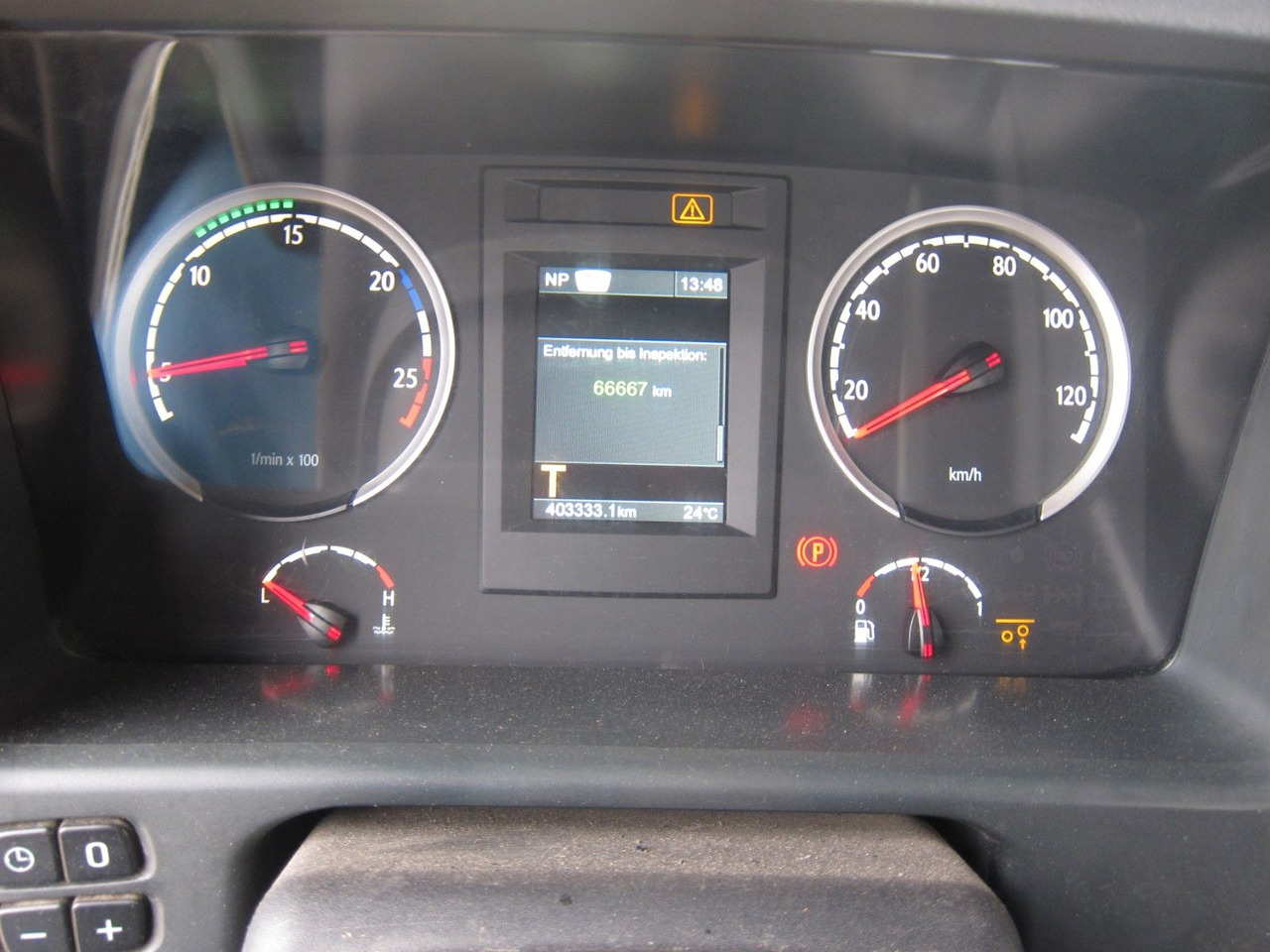 Tipper Scania P400 LB 6x2/4 Gergen TAK Retarder Remote/Funk: picture 14 Tipper Scania P400 LB 6x2/4 Gergen TAK Retarder Remote/Funk: picture 14