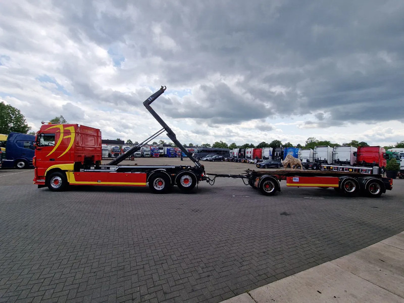 DAF XF 440 SpaceCab 6x2*4 - VDL Hooklift 21T + GS Meppel trailer 2004 - Cable system truck: picture 4 DAF XF 440 SpaceCab 6x2*4 - VDL Hooklift 21T + GS Meppel trailer 2004 - Cable system truck: picture 4
