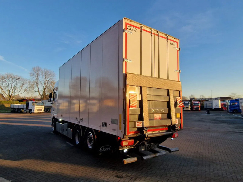 DAF XF 530 SuperSpaceCab 6x2*4 - Ekeri closed box - Loadlift -Steering axle - Full air - Box truck: picture 5 DAF XF 530 SuperSpaceCab 6x2*4 - Ekeri closed box - Loadlift -Steering axle - Full air - Box truck: picture 5