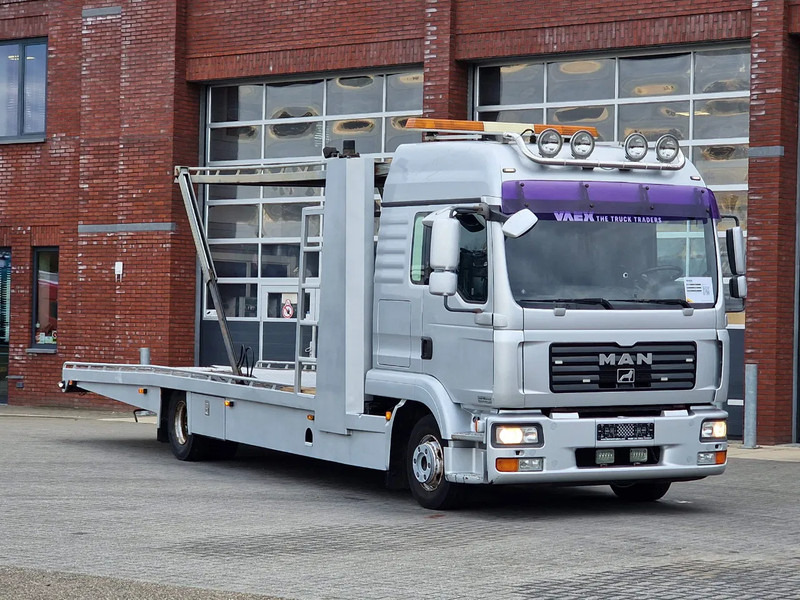 MAN TGL 12.240 4x2 Cartransporter - 12T - AS Tronic - Hydraulic deck - Sleeper cab - Autotransporter truck: picture 2 MAN TGL 12.240 4x2 Cartransporter - 12T - AS Tronic - Hydraulic deck - Sleeper cab - Autotransporter truck: picture 2