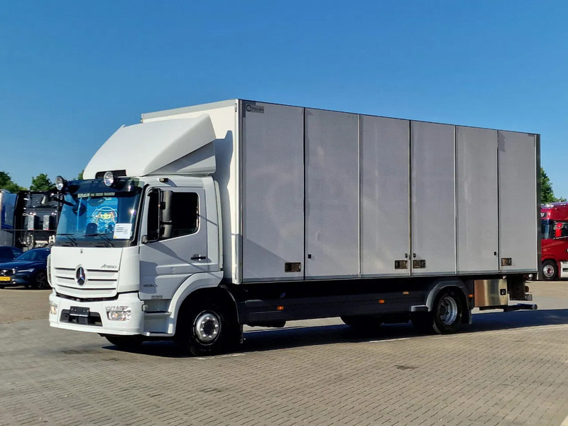Mercedes-Benz Atego 1524 Box with sidedoors - Zepro loadlift - Full air - Euro 6 - Automatic - Camera system - Box truck: picture 3 Mercedes-Benz Atego 1524 Box with sidedoors - Zepro loadlift - Full air - Euro 6 - Automatic - Camera system - Box truck: picture 3