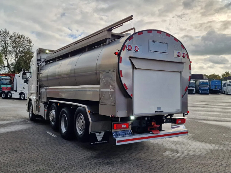 Scania R520 V8 8x2*4 - Tank - 19.000L - 4 compartments - Pump and counter - Retarder - Tanker truck: picture 5 Scania R520 V8 8x2*4 - Tank - 19.000L - 4 compartments - Pump and counter - Retarder - Tanker truck: picture 5