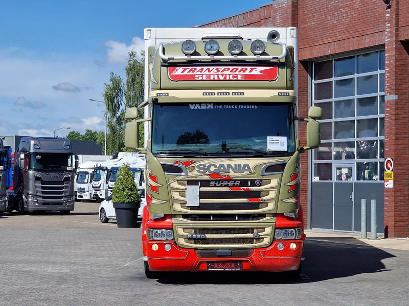 Scania R580 V8 Topline 6x2 - Box with sidedoors - Retarder - Full air - 4.55WB - Box truck: picture 2 Scania R580 V8 Topline 6x2 - Box with sidedoors - Retarder - Full air - 4.55WB - Box truck: picture 2