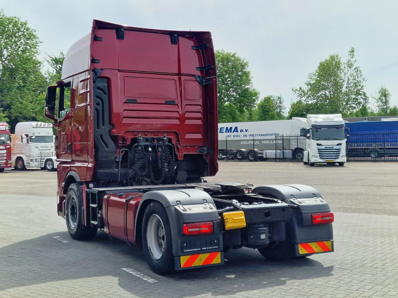 MAN TGX 18.510 4x2 - Retarder - Night clima - 2x tank - Navi - Full spoiler - Tractor truck: picture 5 MAN TGX 18.510 4x2 - Retarder - Night clima - 2x tank - Navi - Full spoiler - Tractor truck: picture 5