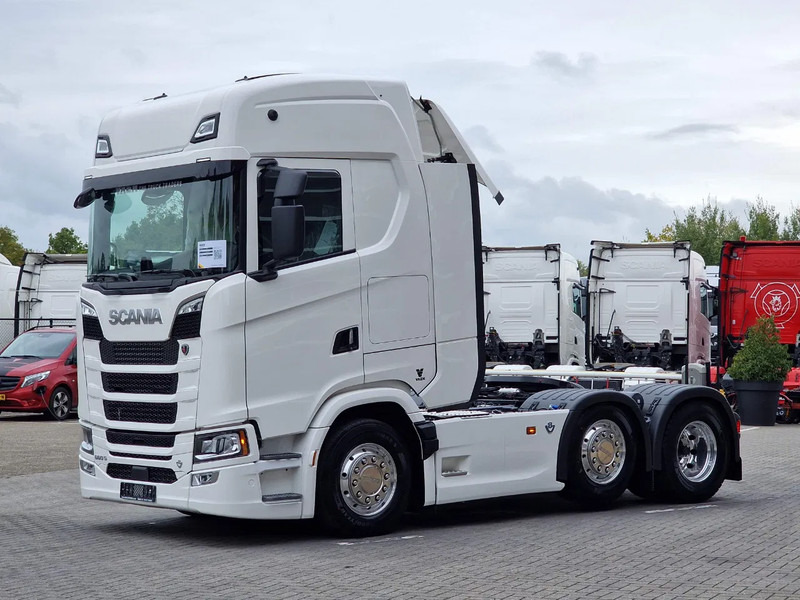 Scania 660S V8 NGS Highline 6x2/4 - New - Full spec - Retarder - Night clima - Leather - Led - Alcoa - Tractor truck: picture 3 Scania 660S V8 NGS Highline 6x2/4 - New - Full spec - Retarder - Night clima - Leather - Led - Alcoa - Tractor truck: picture 3