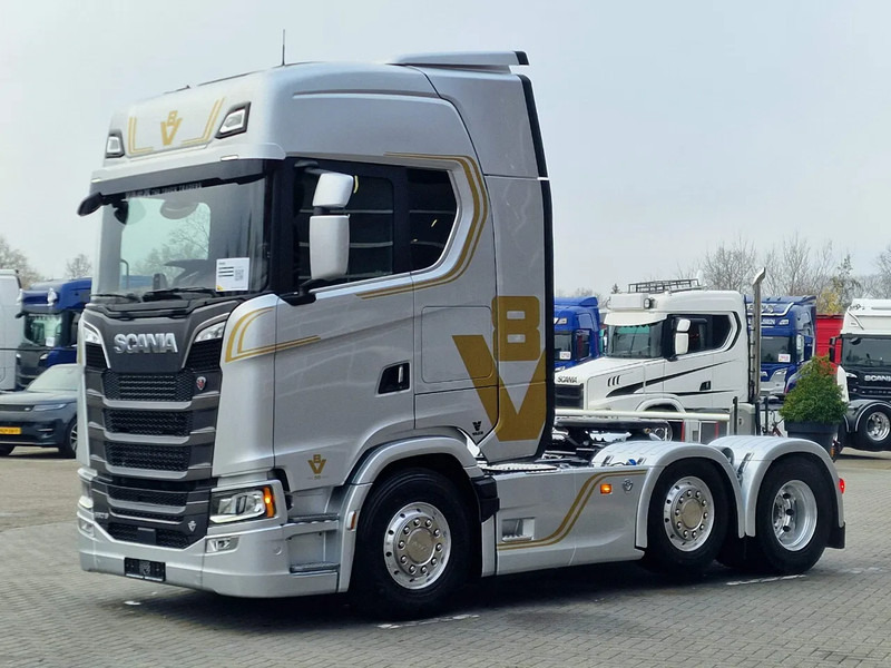 Scania 660S V8 NGS Highline 6x2/4 - New - Full spec - Retarder - Night clima - Led - Leather - Navi - Tractor truck: picture 3 Scania 660S V8 NGS Highline 6x2/4 - New - Full spec - Retarder - Night clima - Led - Leather - Navi - Tractor truck: picture 3