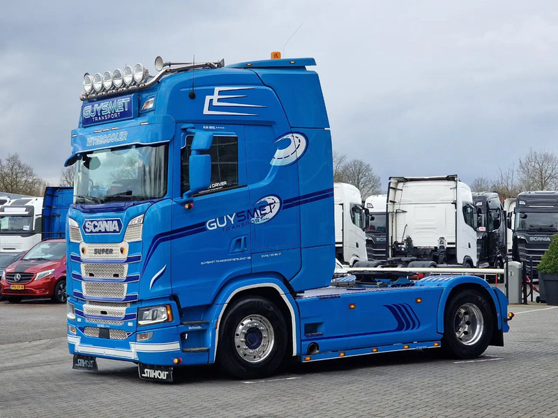 Scania S500 NGS Highline 4x2 - PTO/Hydraulic - Retarder - Custom exterior - Full air - Leather - Navi - Tractor truck: picture 3 Scania S500 NGS Highline 4x2 - PTO/Hydraulic - Retarder - Custom exterior - Full air - Leather - Navi - Tractor truck: picture 3