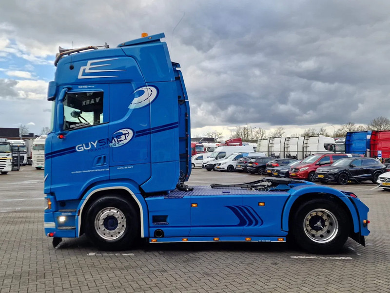 Scania S500 NGS Highline 4x2 - PTO/Hydraulic - Retarder - Custom exterior - Full air - Leather - Navi - Tractor truck: picture 4 Scania S500 NGS Highline 4x2 - PTO/Hydraulic - Retarder - Custom exterior - Full air - Leather - Navi - Tractor truck: picture 4