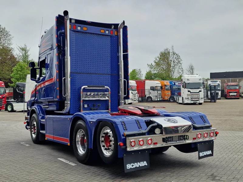 Scania T580 V8 Topline 6x2 - Original Scania Hauber / Torpedo - Manual gearbox - Show truck - Retarder - Tractor truck: picture 5 Scania T580 V8 Topline 6x2 - Original Scania Hauber / Torpedo - Manual gearbox - Show truck - Retarder - Tractor truck: picture 5