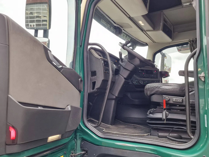 Logging truck, Crane truck Volvo FH 13.540 6x4 - HIAB / Loglift F125Z 80 Crane - Krane - Grua year 2019: picture 11