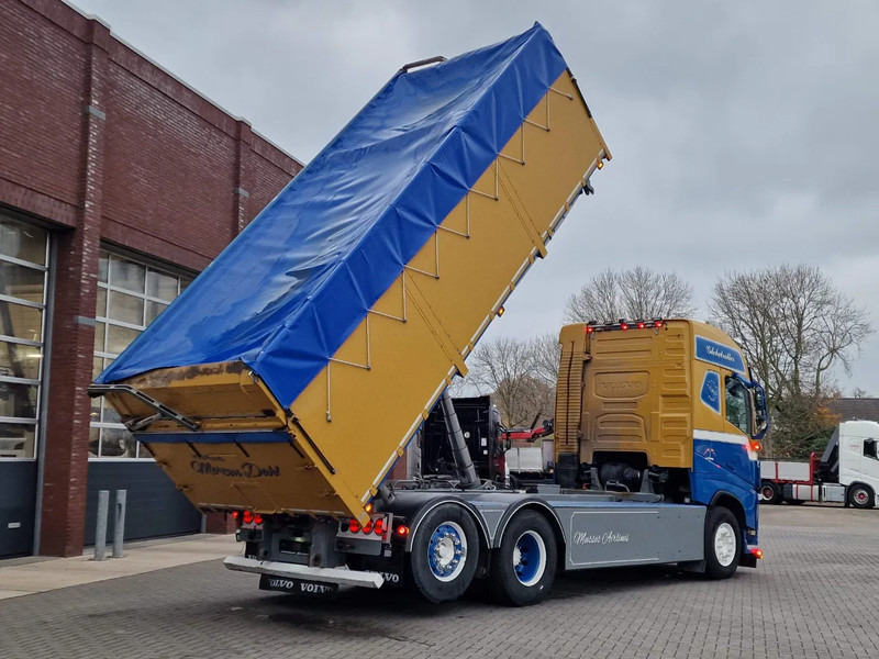 Tipper Volvo FH 13.540 Globetrotter 6x2 - 3 way tipper - Full air - I parkcool - Custom interior: picture 19 Tipper Volvo FH 13.540 Globetrotter 6x2 - 3 way tipper - Full air - I parkcool - Custom interior: picture 19