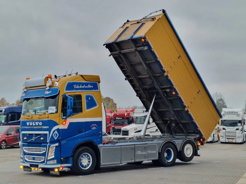 Tipper Volvo FH 13.540 Globetrotter 6x2 - 3 way tipper - Full air - I parkcool - Custom interior: picture 17 Tipper Volvo FH 13.540 Globetrotter 6x2 - 3 way tipper - Full air - I parkcool - Custom interior: picture 17